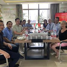 品質(zhì)贏得信賴，客戶來(lái)訪共話技術(shù)新篇章